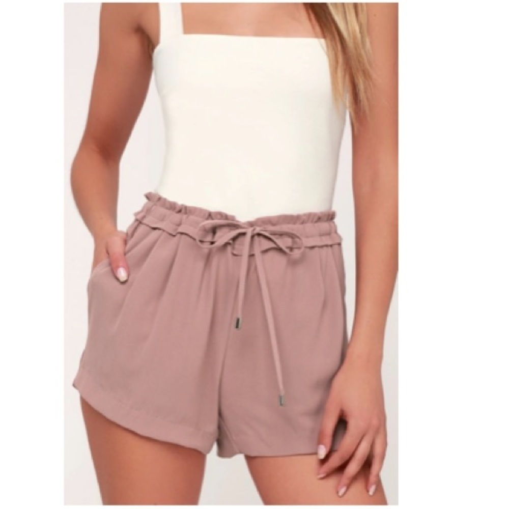 Lulu’s Jest Mauve Paper Bag High Waist Shorts Drawstring Pockets High Rise Large